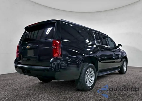 2018 Chevrolet Suburban K1500 Ls z USA, uszkodzony, nr VIN 1GNSKGKC2JR191105